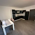 Byt Apartman 73M2 Klid Priroda Parking Free
