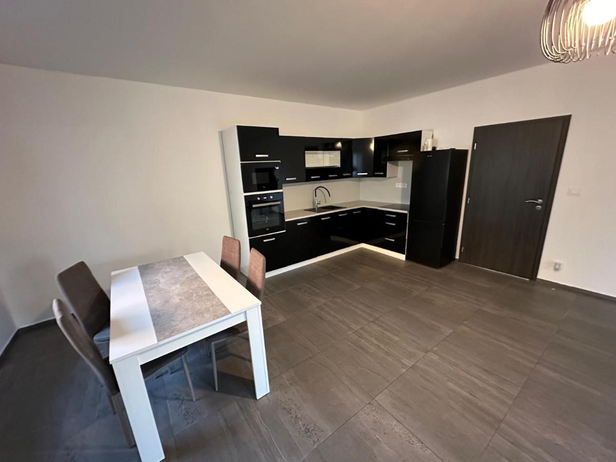 73m2 Klid Priroda Parking Free Apartment Prague