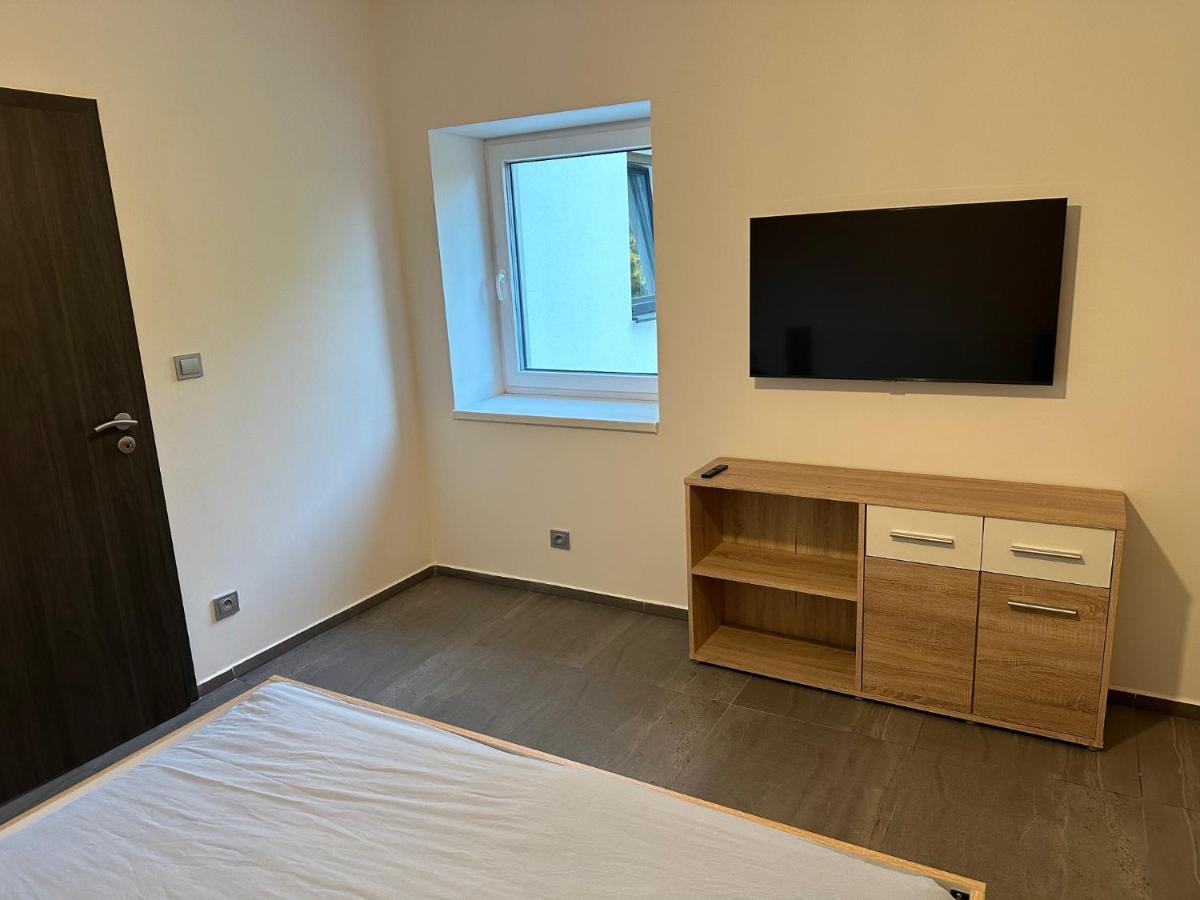 73m2 Klid Priroda Parking Free Apartment *